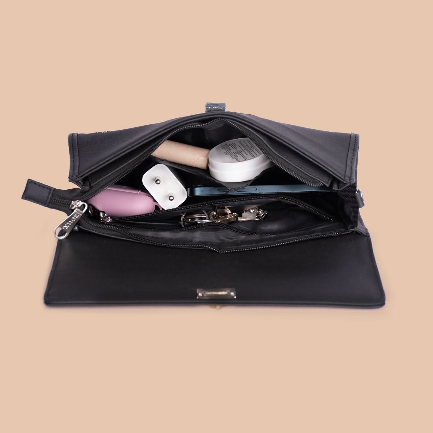 Rhea Kapoor Tarini Clutch - Kashmir Blooms