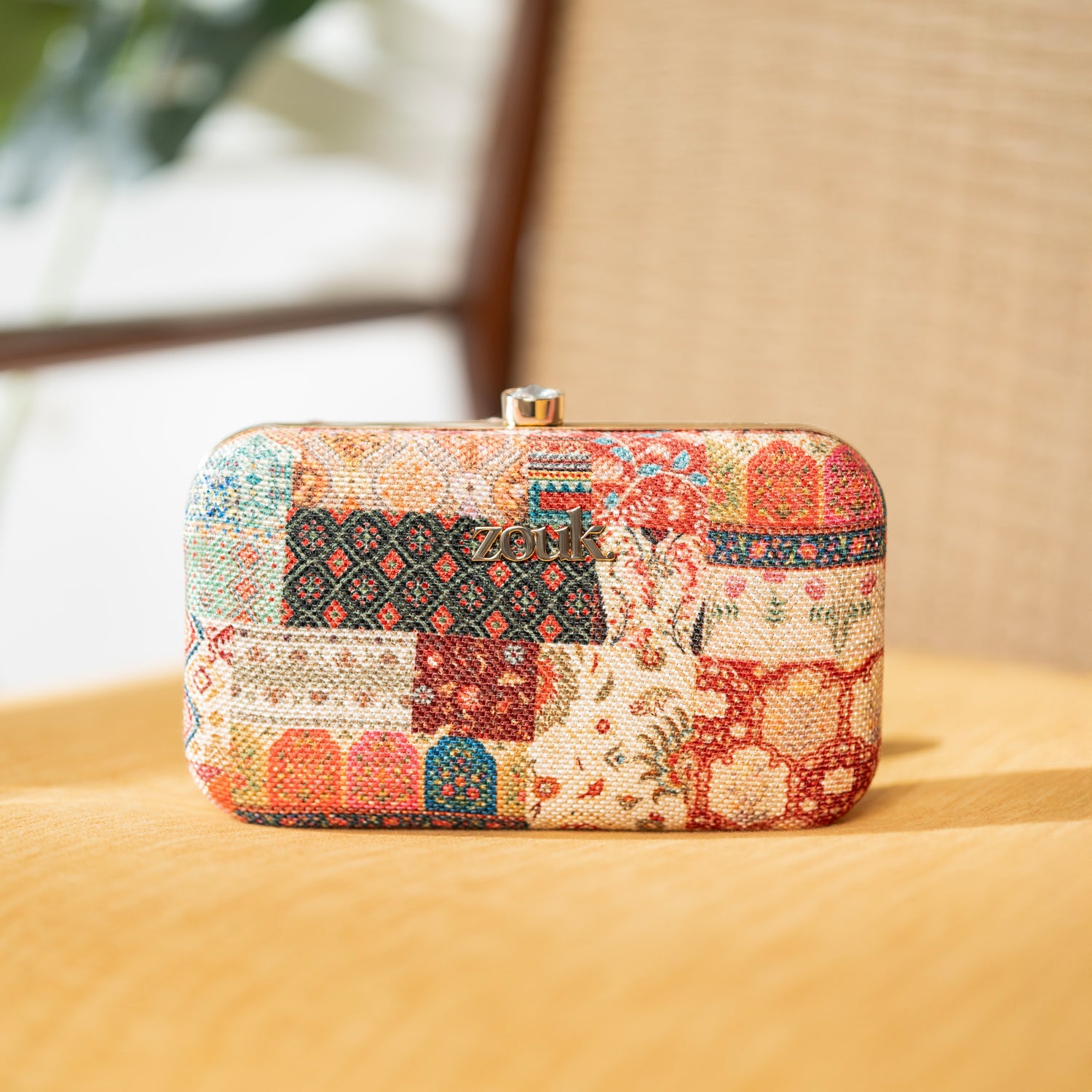 Kutch Gamthi Clutch