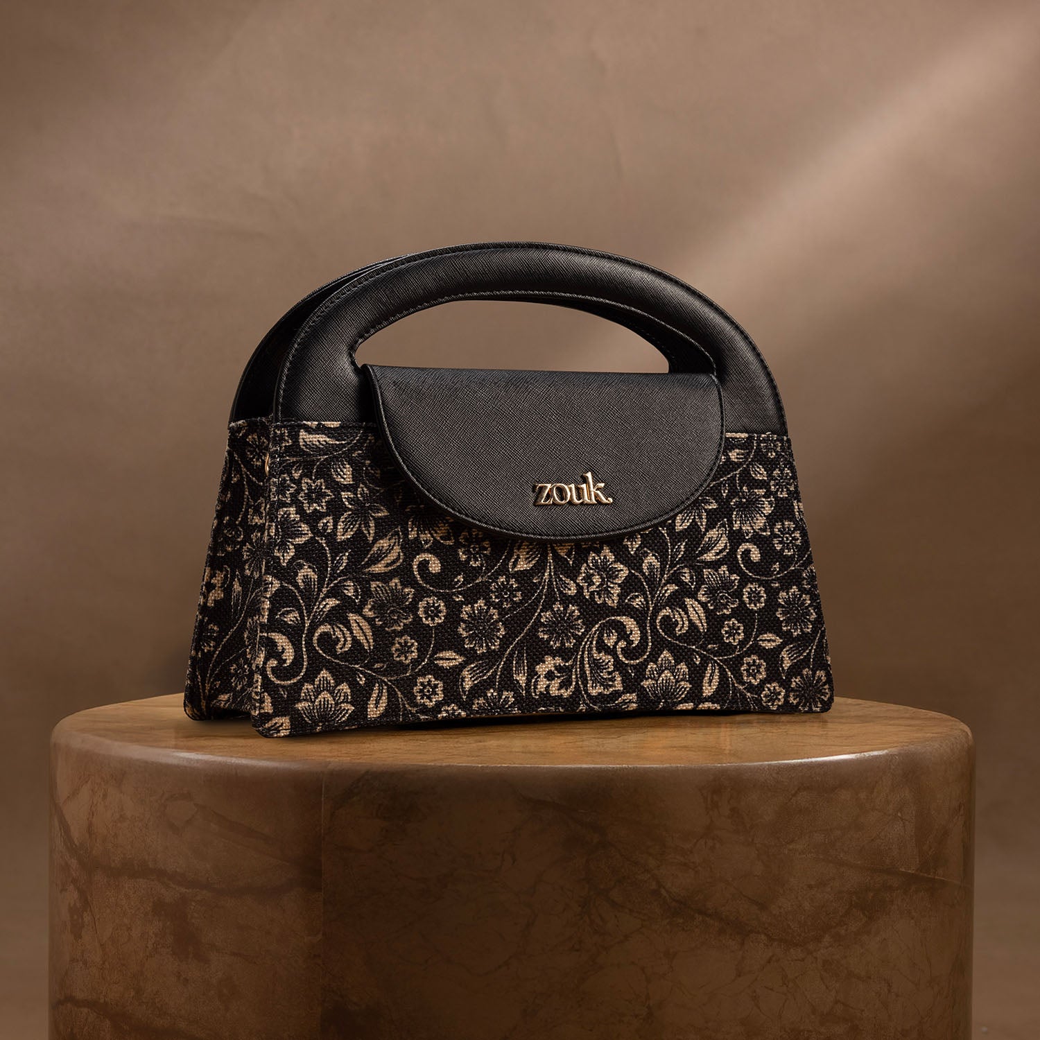 Rhea Kapoor Ziya Sling Bag - FloMotif