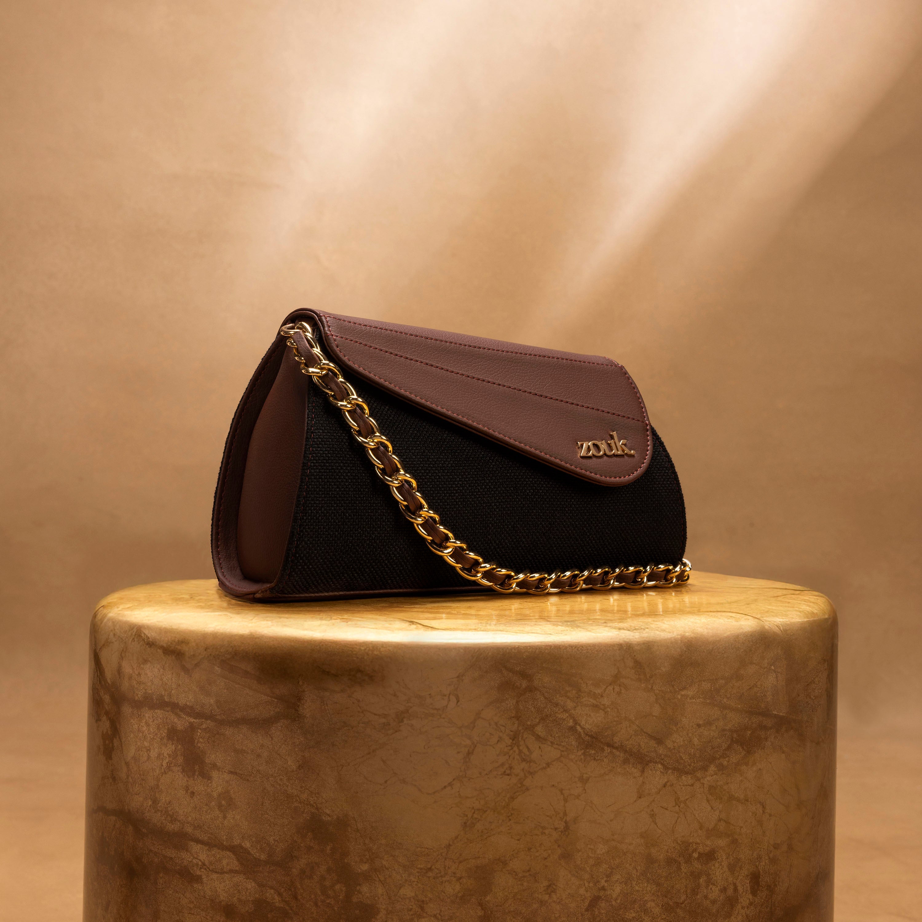 ZIP-Rhea Kapoor Baguette - Jet Black