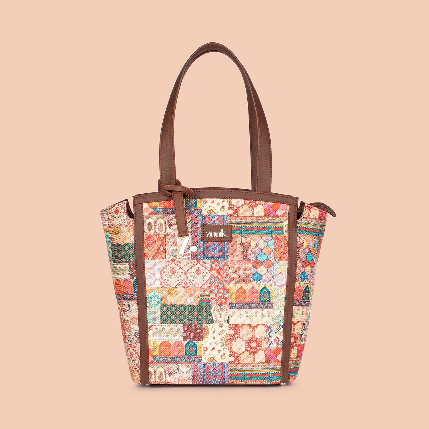 ZIP-Rhea Kapoor Adira Tote Bag - Kutch Gamthi
