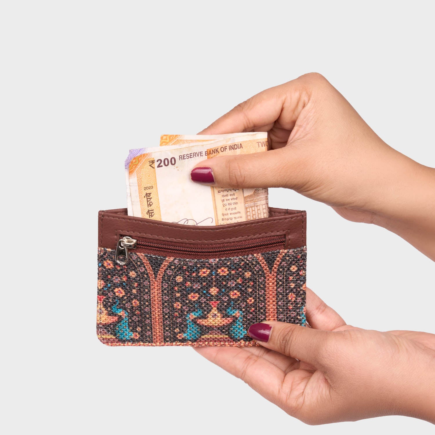 Royal Indian Peacock Motif Ava Card Case