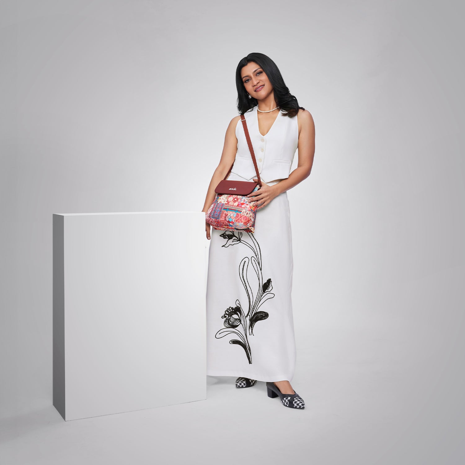 ZIP-Kutch Gamthi Flap Sling Bag
