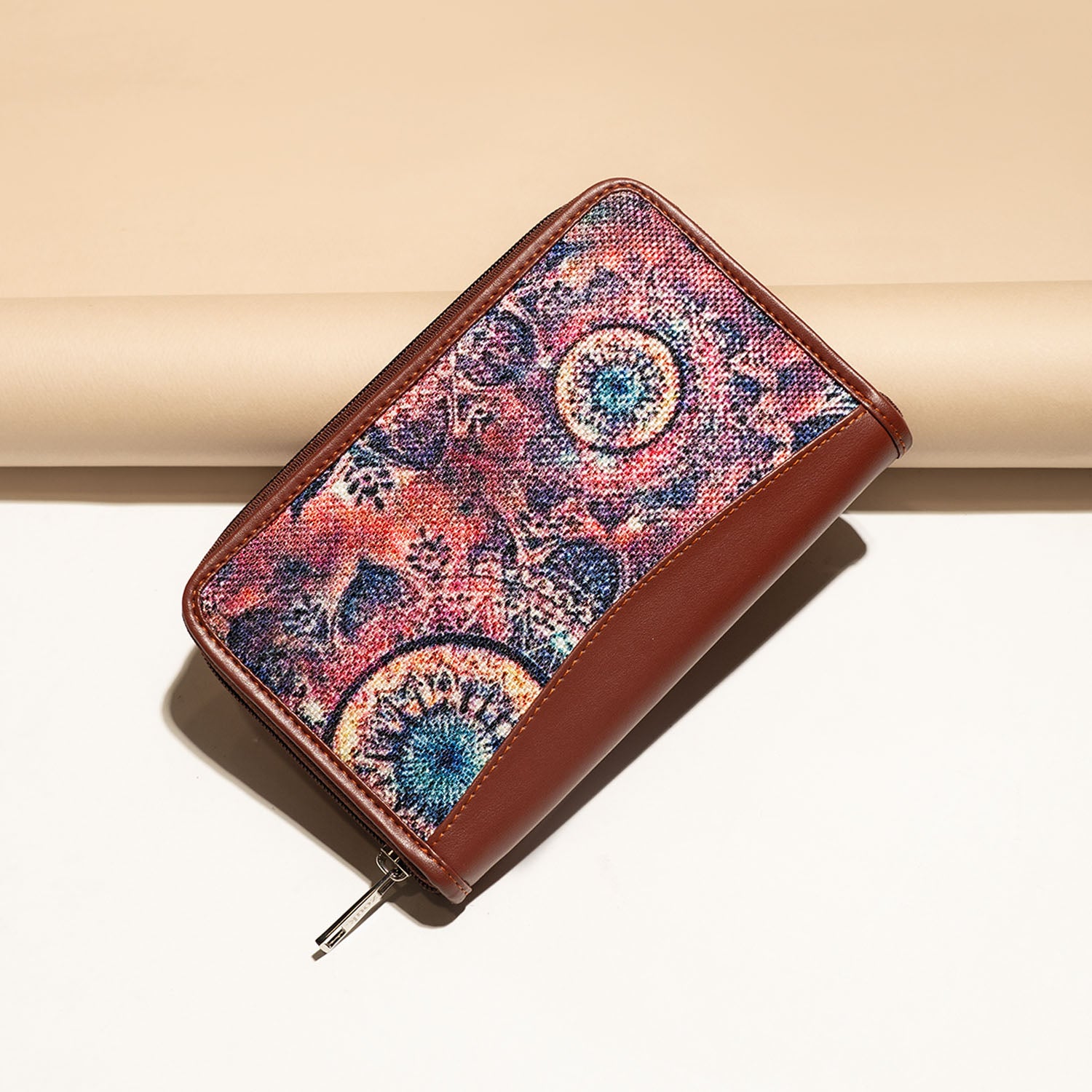 Taj Nakashi Classic Zipper Wallet