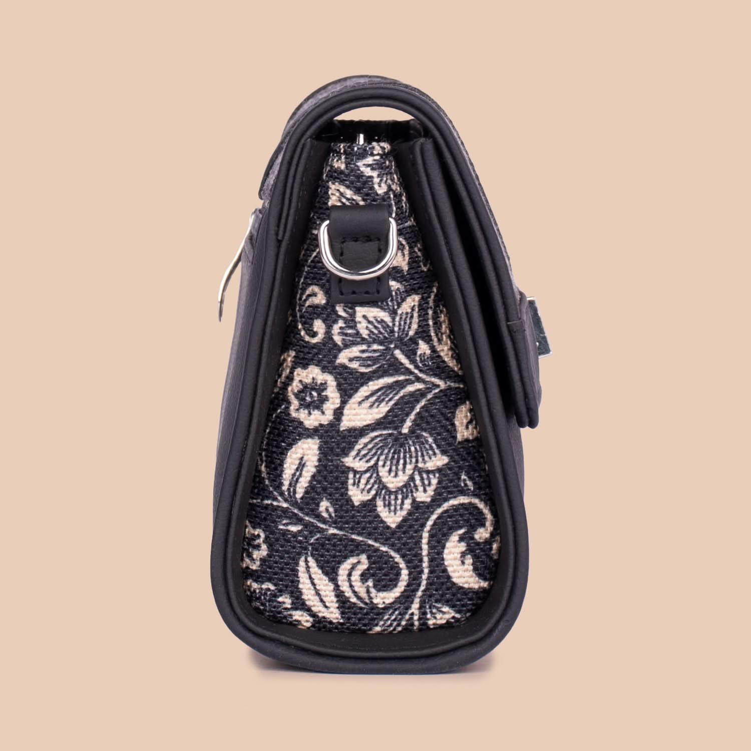 Rhea Kapoor Tarini Clutch - FloMotif
