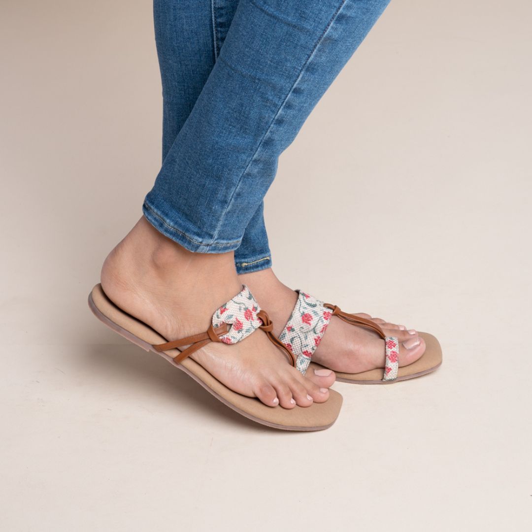 Deccan Garden Women's Chappals