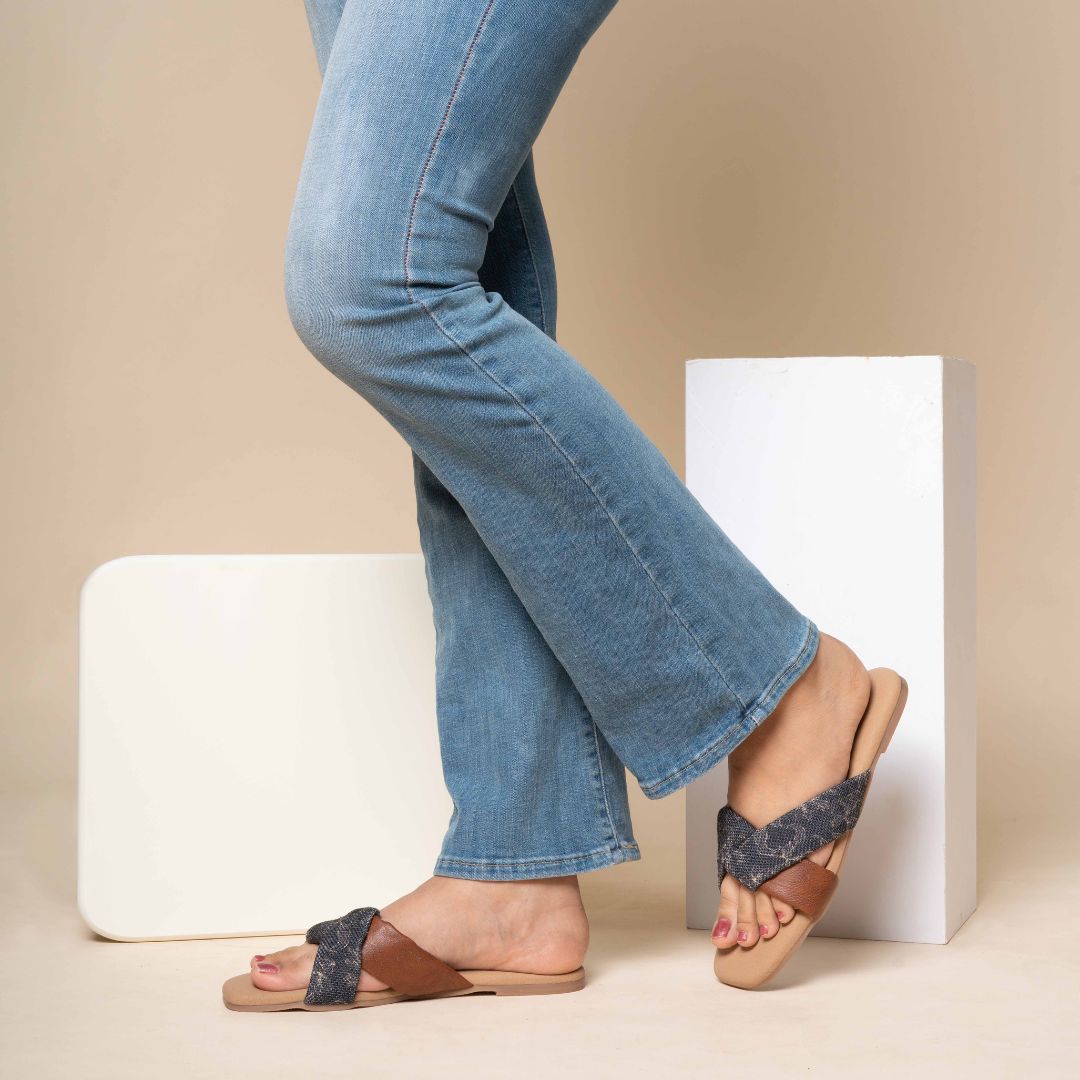 Hooghly Marine Cross Sliders