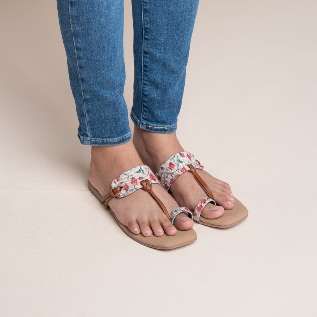 Deccan Garden Women's Chappals