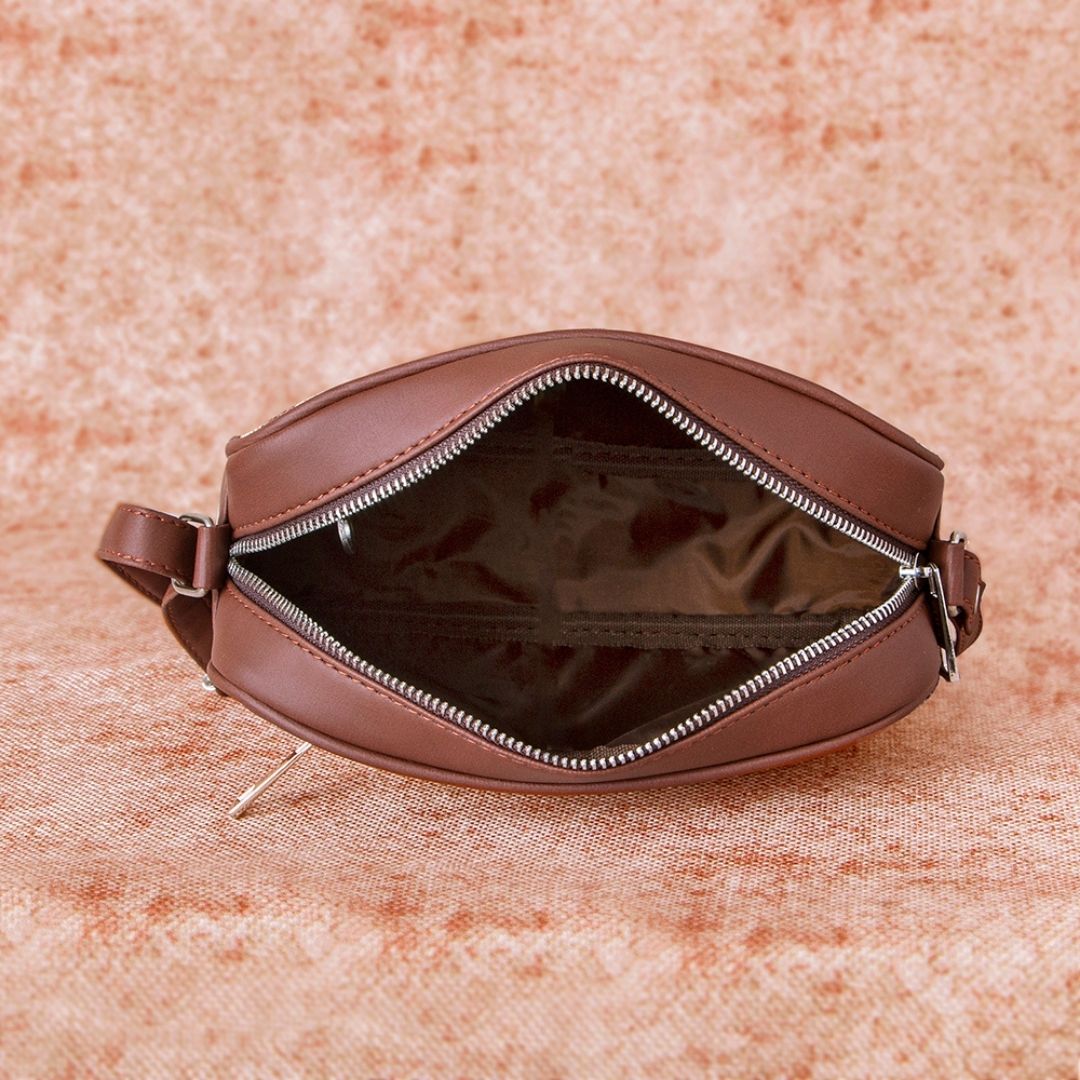 Chhavi Niwas Jhoomar Motif Sling Bag