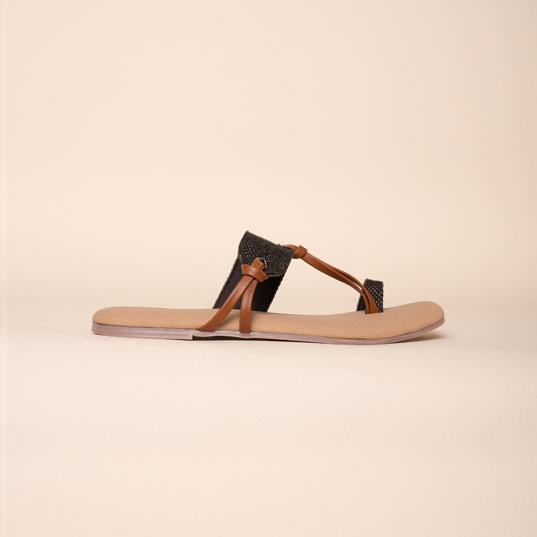 Bristel Women's Chappals