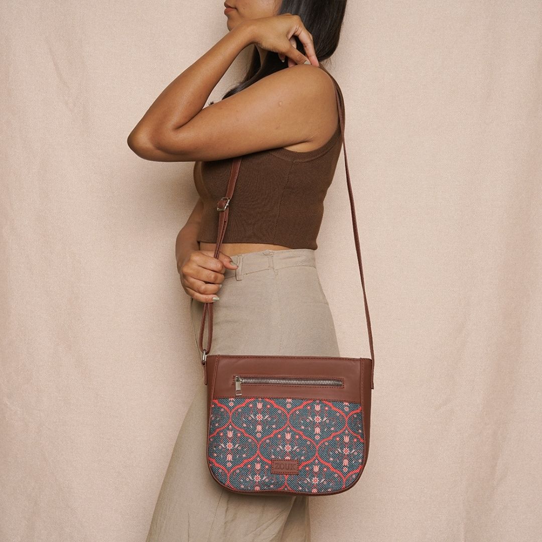 Sheesh Mahal Jaali Motif U-Shaped Sling Bag