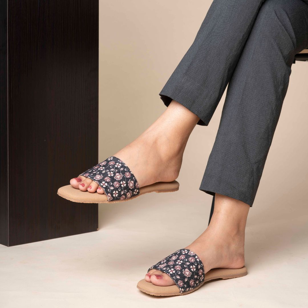 Hooghly Garden Casual Flats