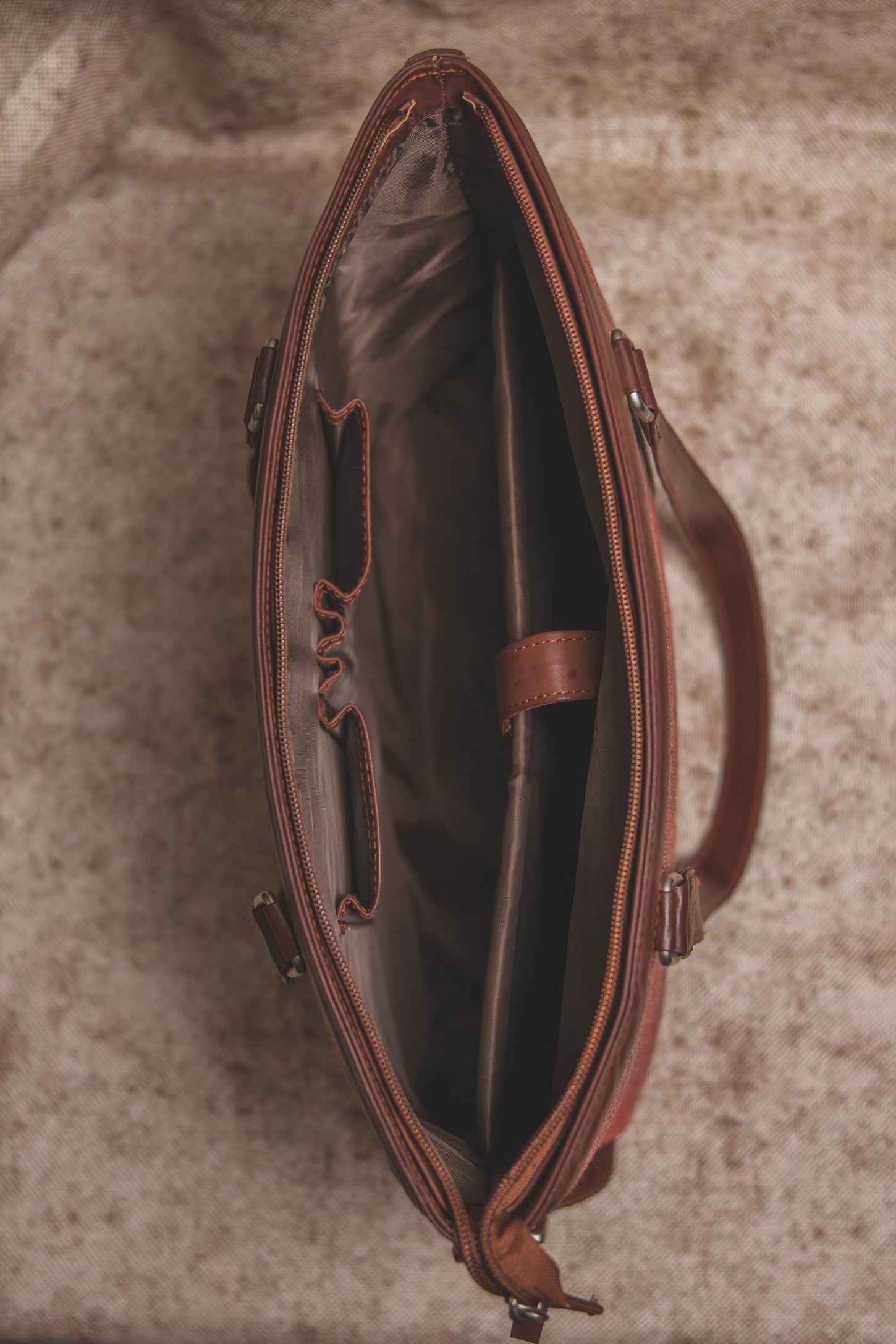 WavBeach - Women's Office Bag & Chain Wallet Combo