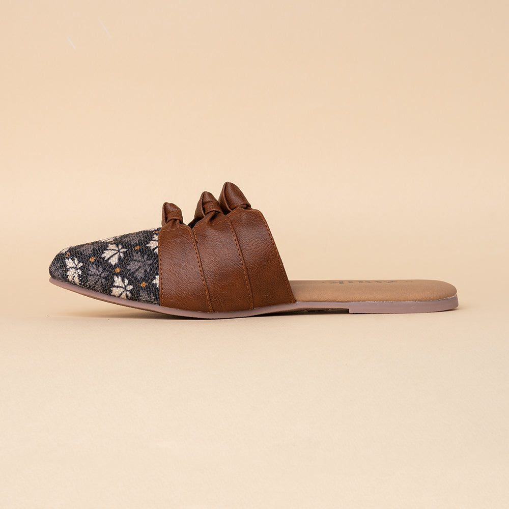 Deccan Bidri Knotted Mule