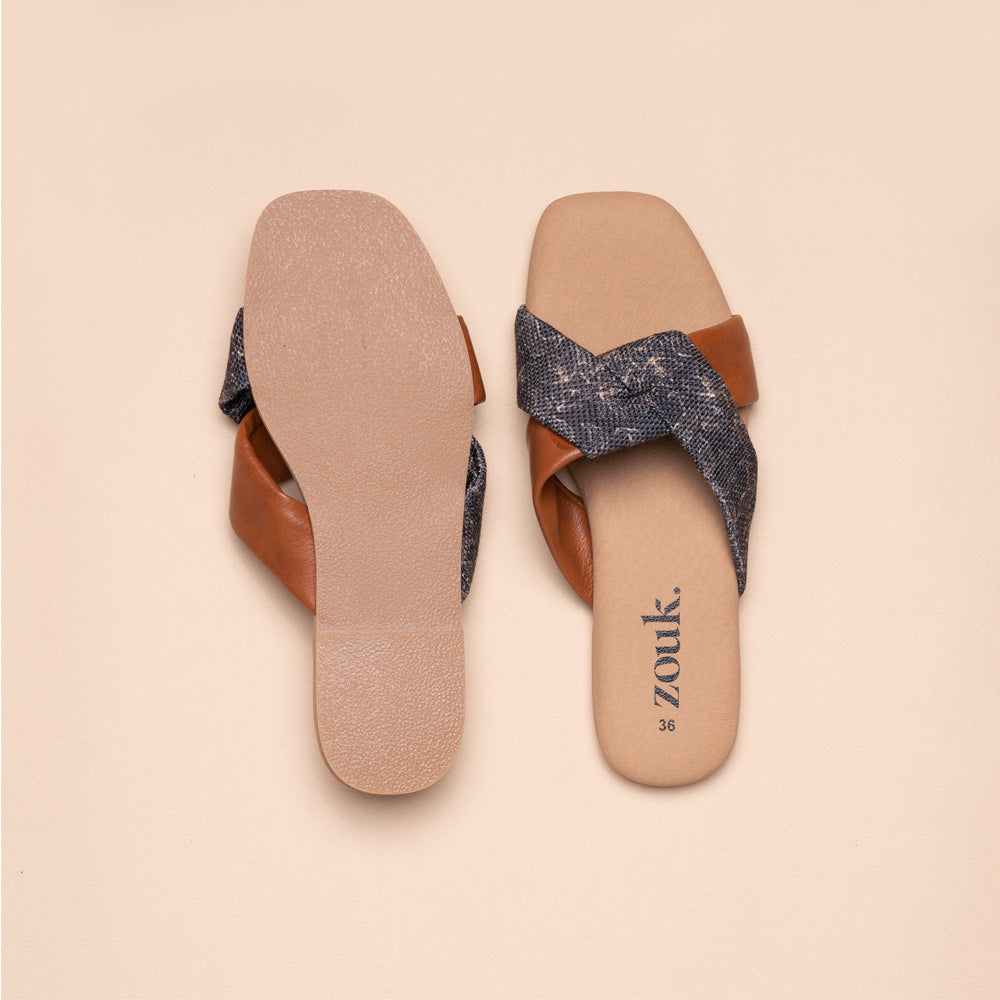 Hooghly Marine Cross Sliders