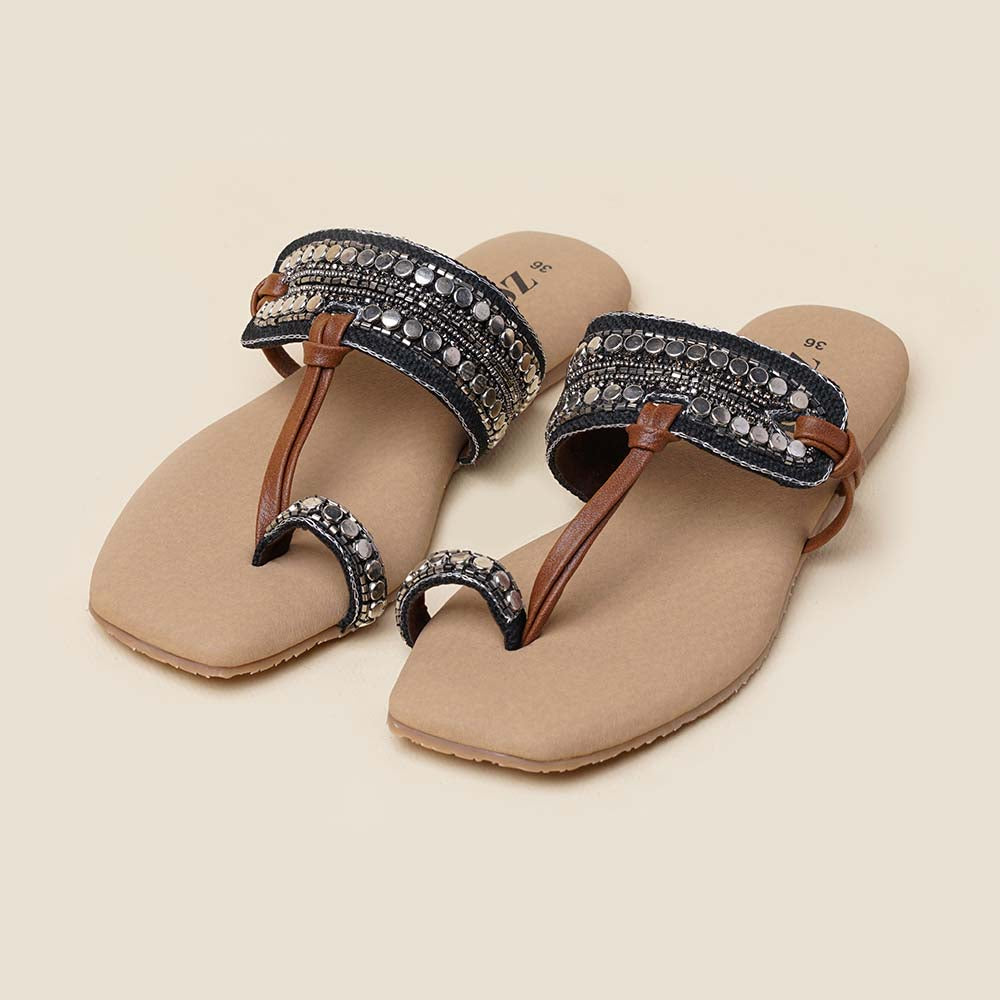 Jaipur Bohemian Oxidised Chappal