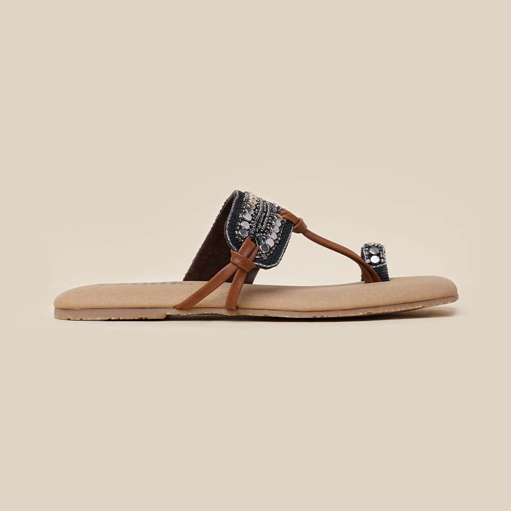 Jaipur Bohemian Oxidised Chappal