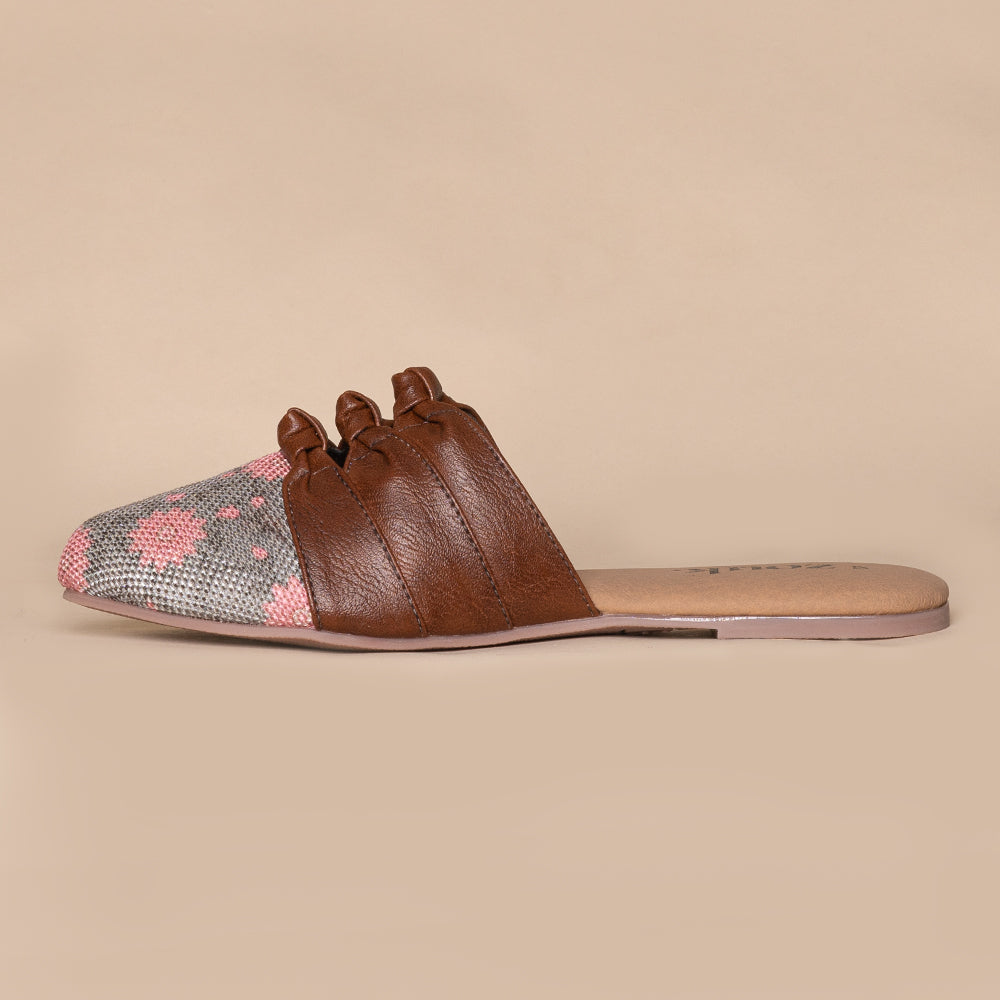 Kadapa Garden Knotted Mule