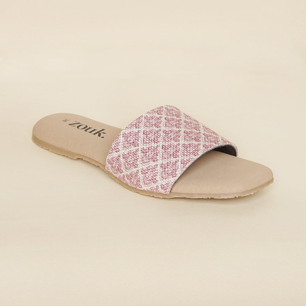 Chamoli Motif Casual Flats
