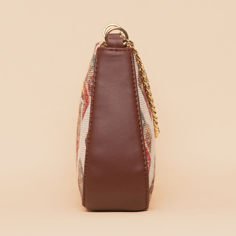 Seashell Motif White Baguette