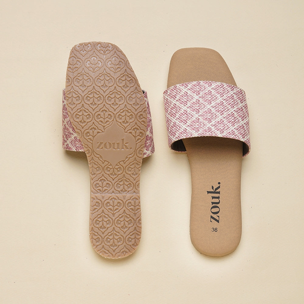 Chamoli Motif Casual Flats