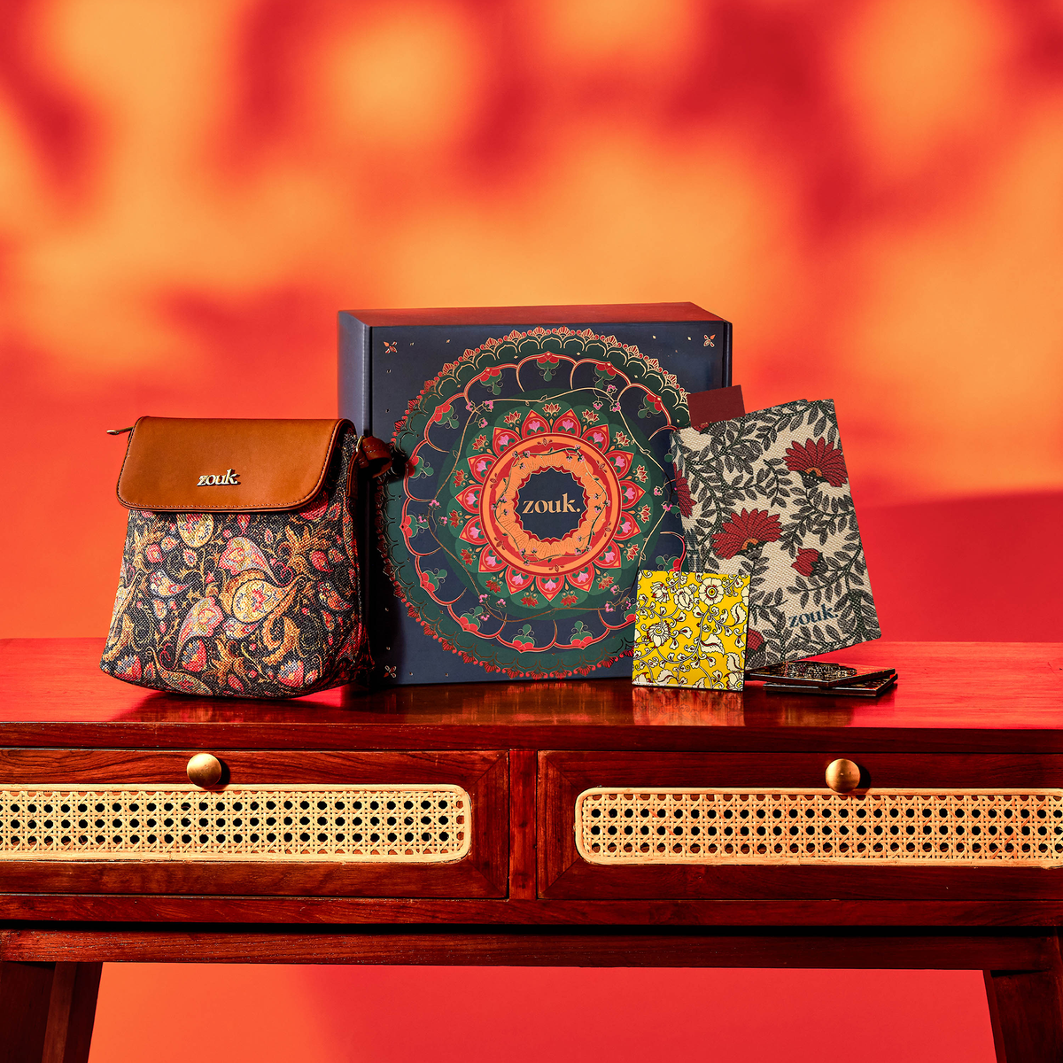 Mandala Saga Motif Gift Box