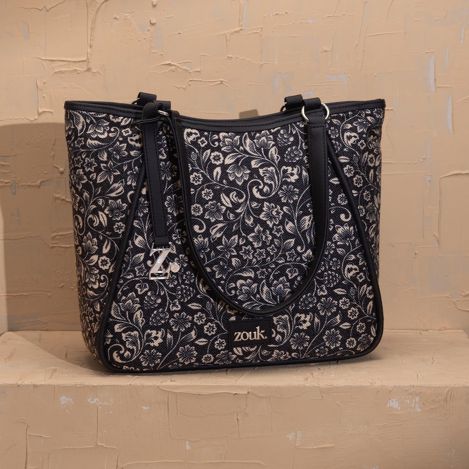 ZIP-Naisha Tote Bag - FloMotif