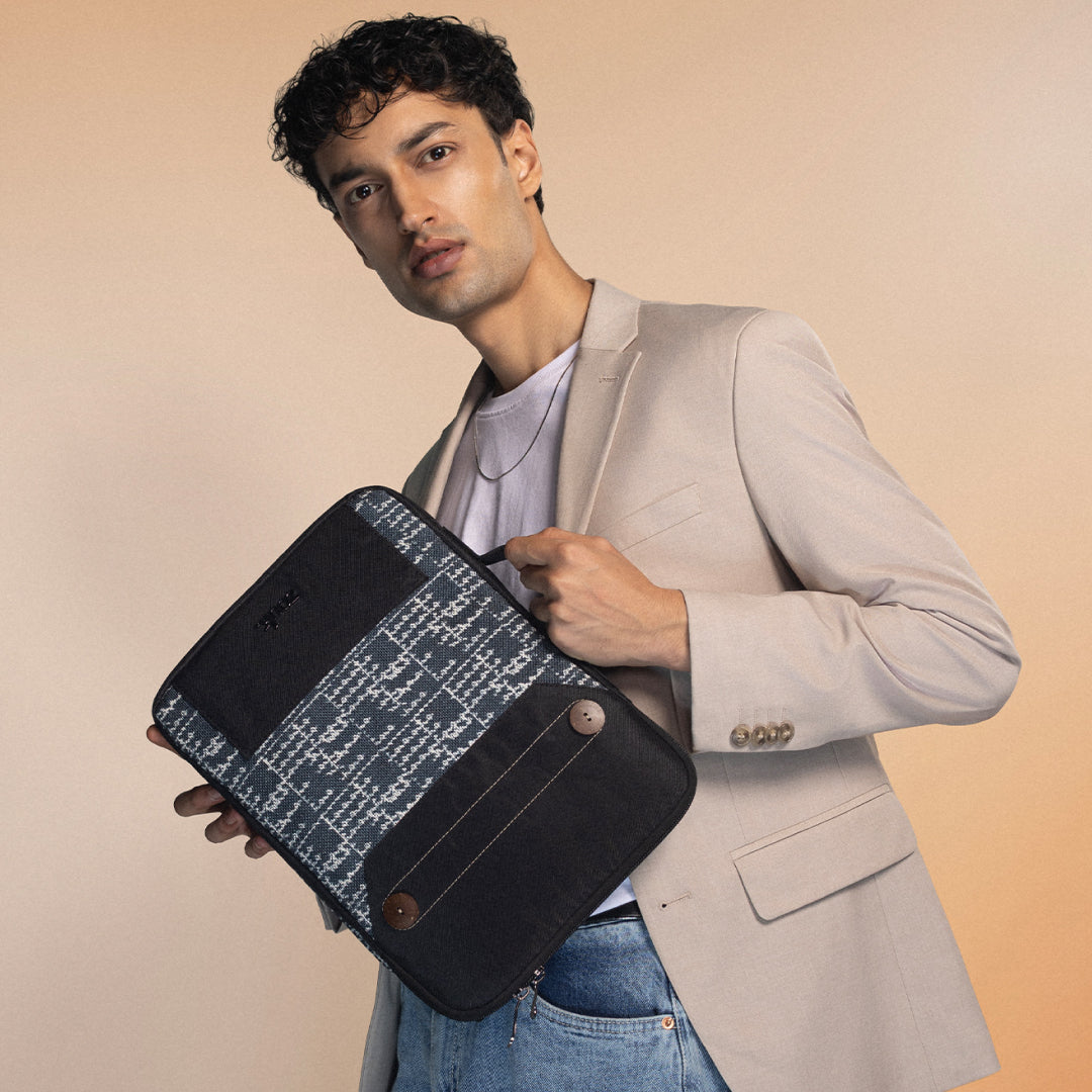 Madras Monochrome Urban Laptop Sleeve - 14inch (Black)