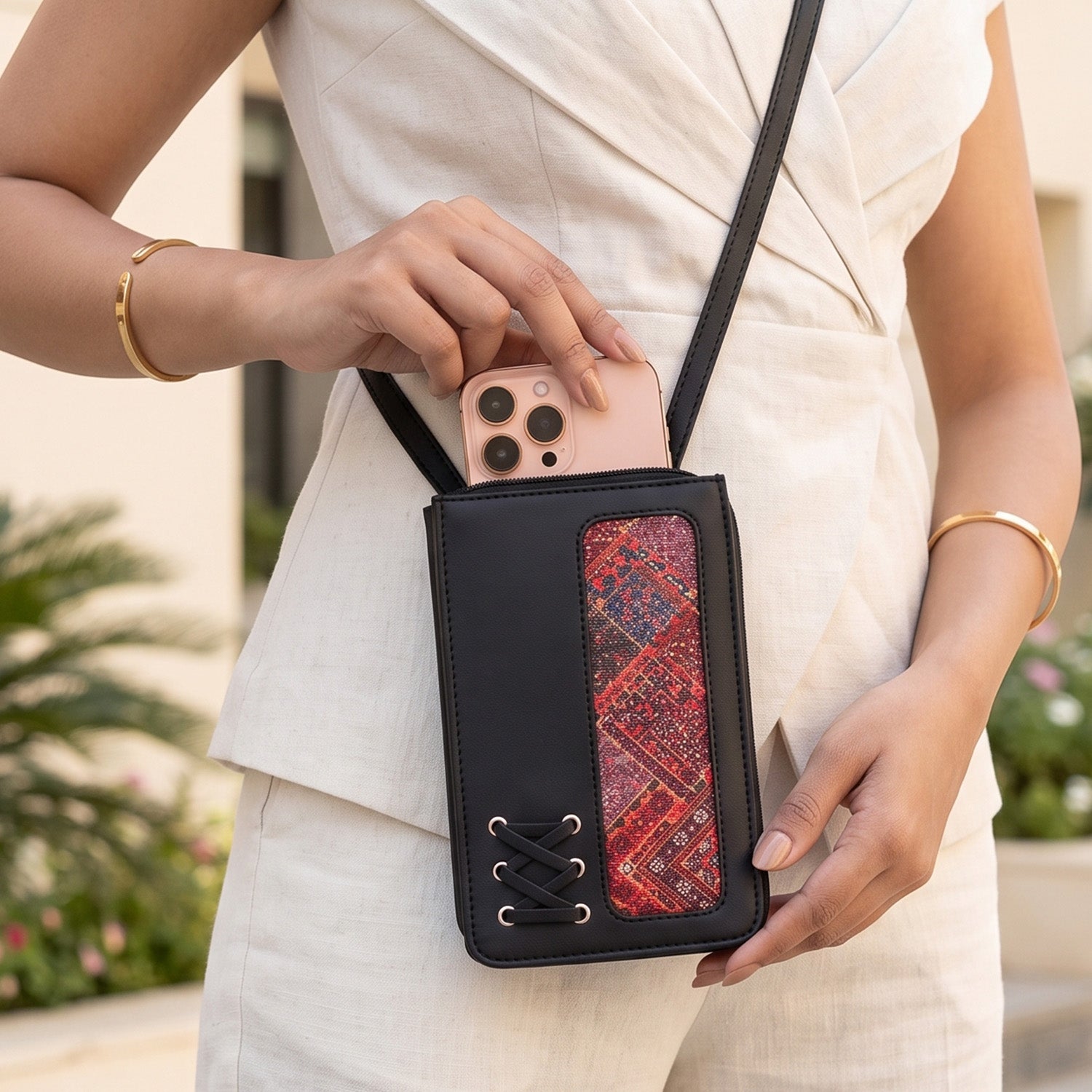 Aarini Phone Sling Bhuj Rabari