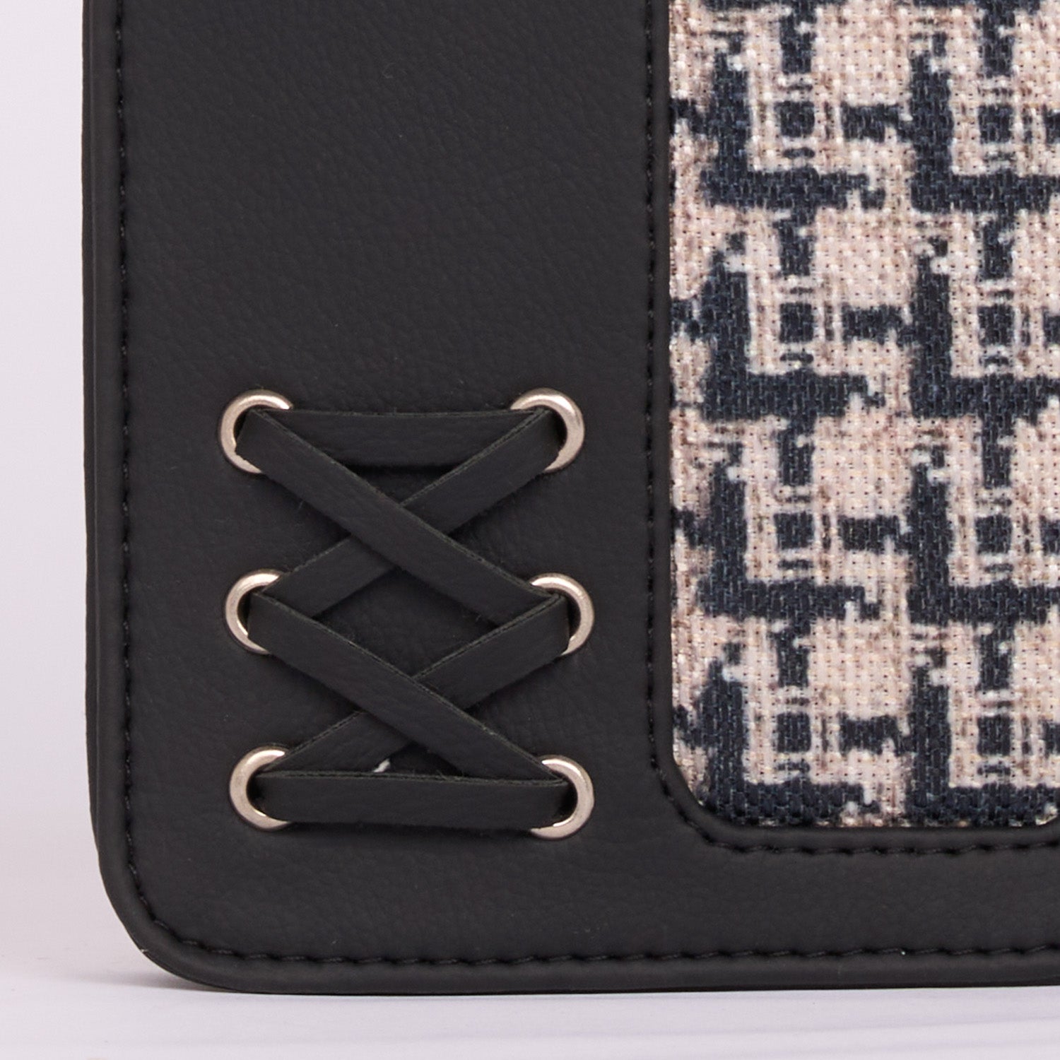 Aarini Phone Sling Carter Checks