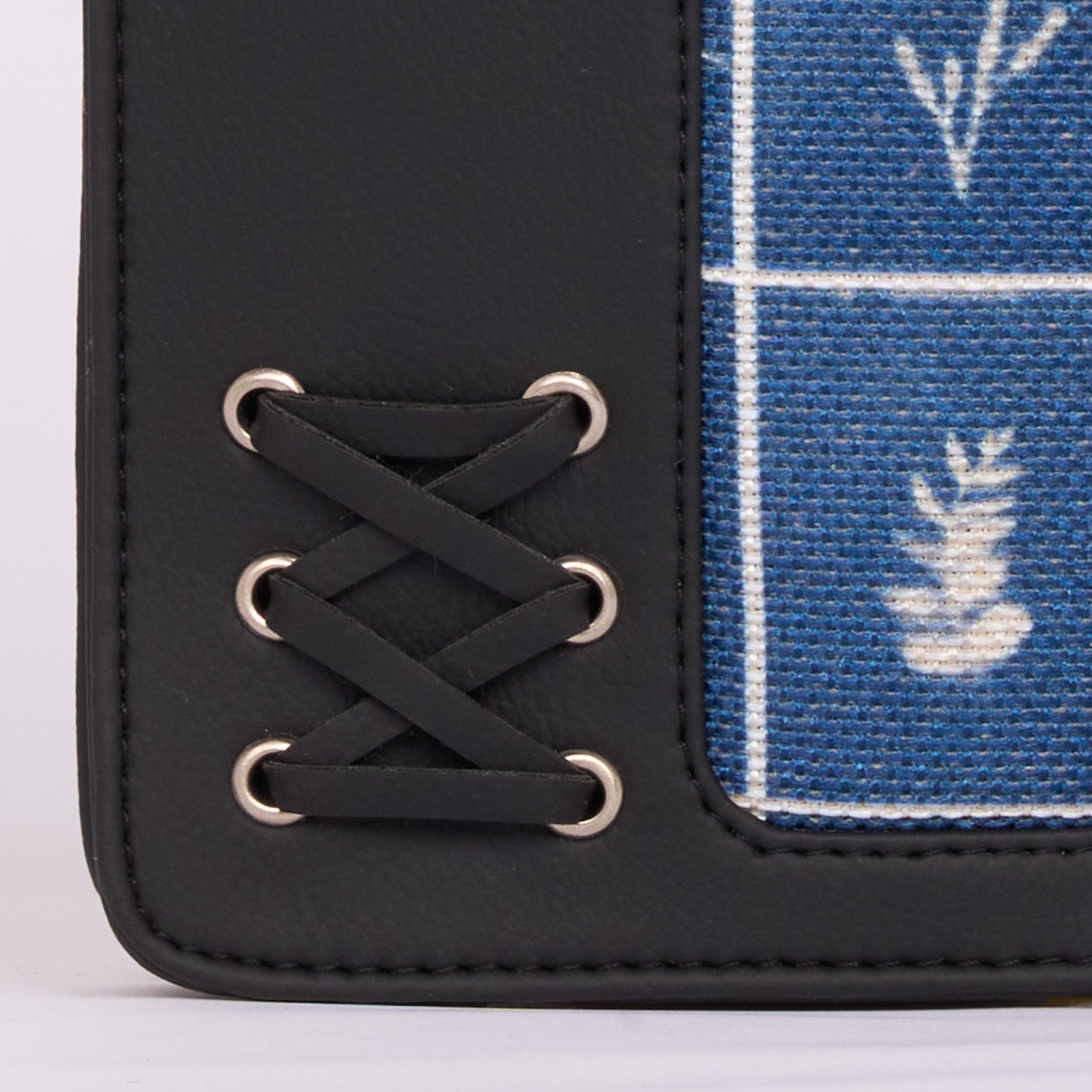 Aarini Phone Sling Lakshadweep Azure