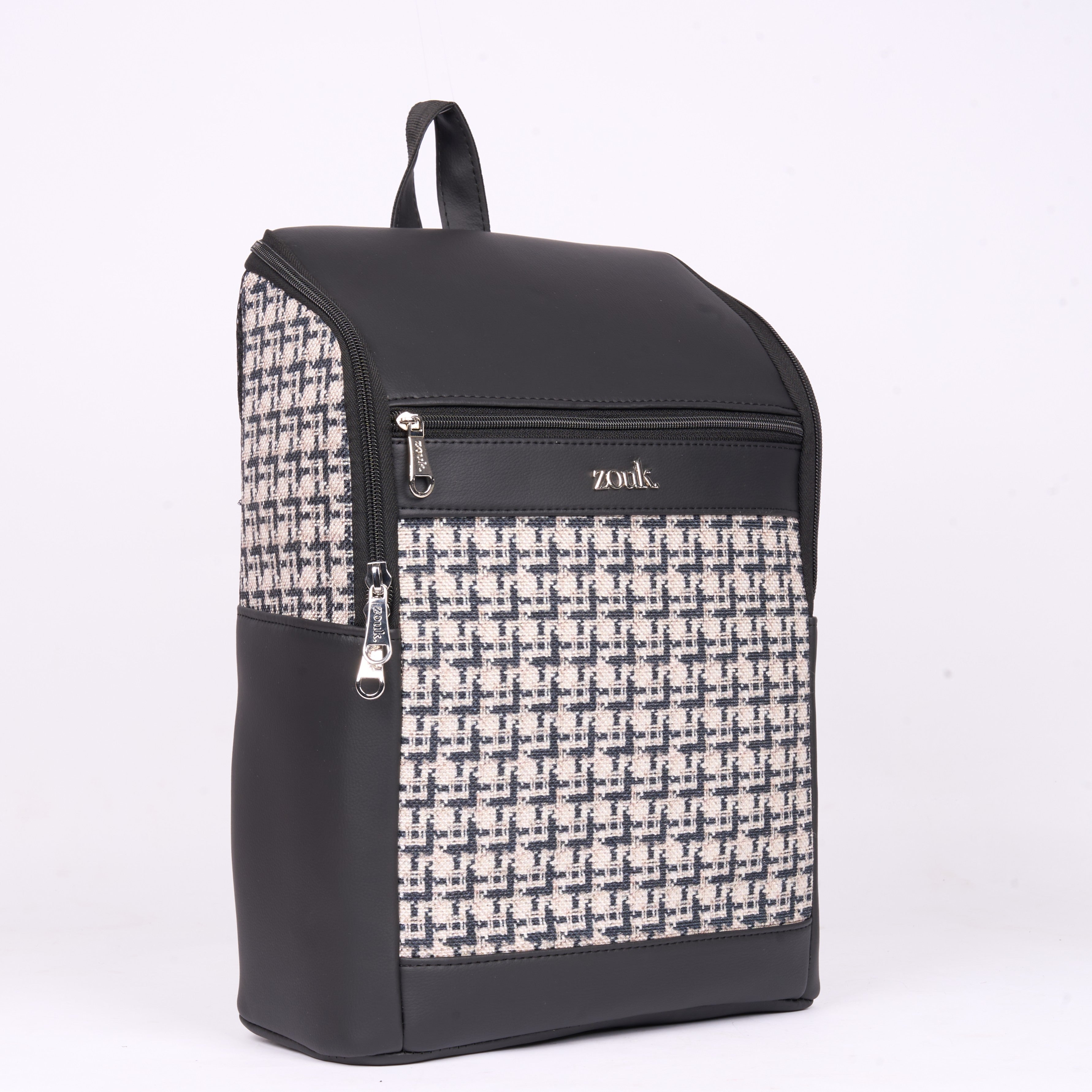 Carter Checks Amalia Backpack (Black)