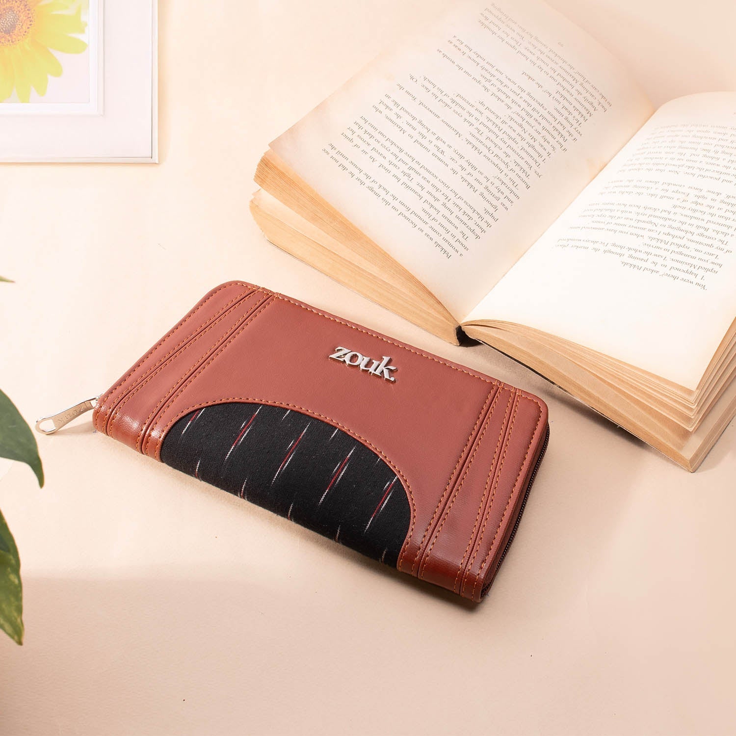 ZIP-Arika Zipper Wallet - Ikat GreRed