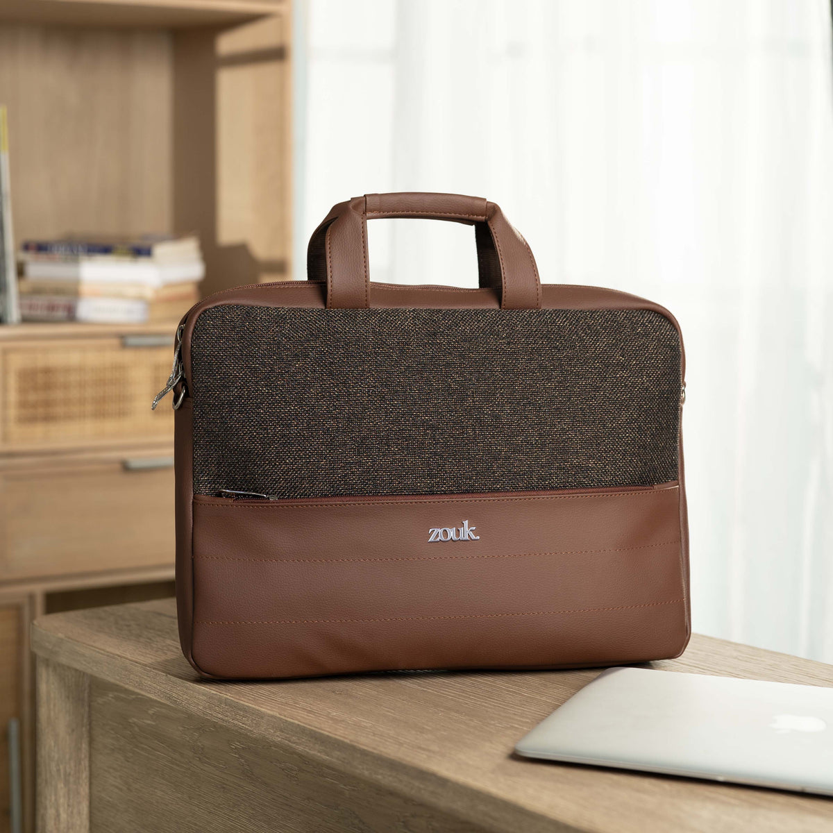 Bristel Men's Arin Laptop