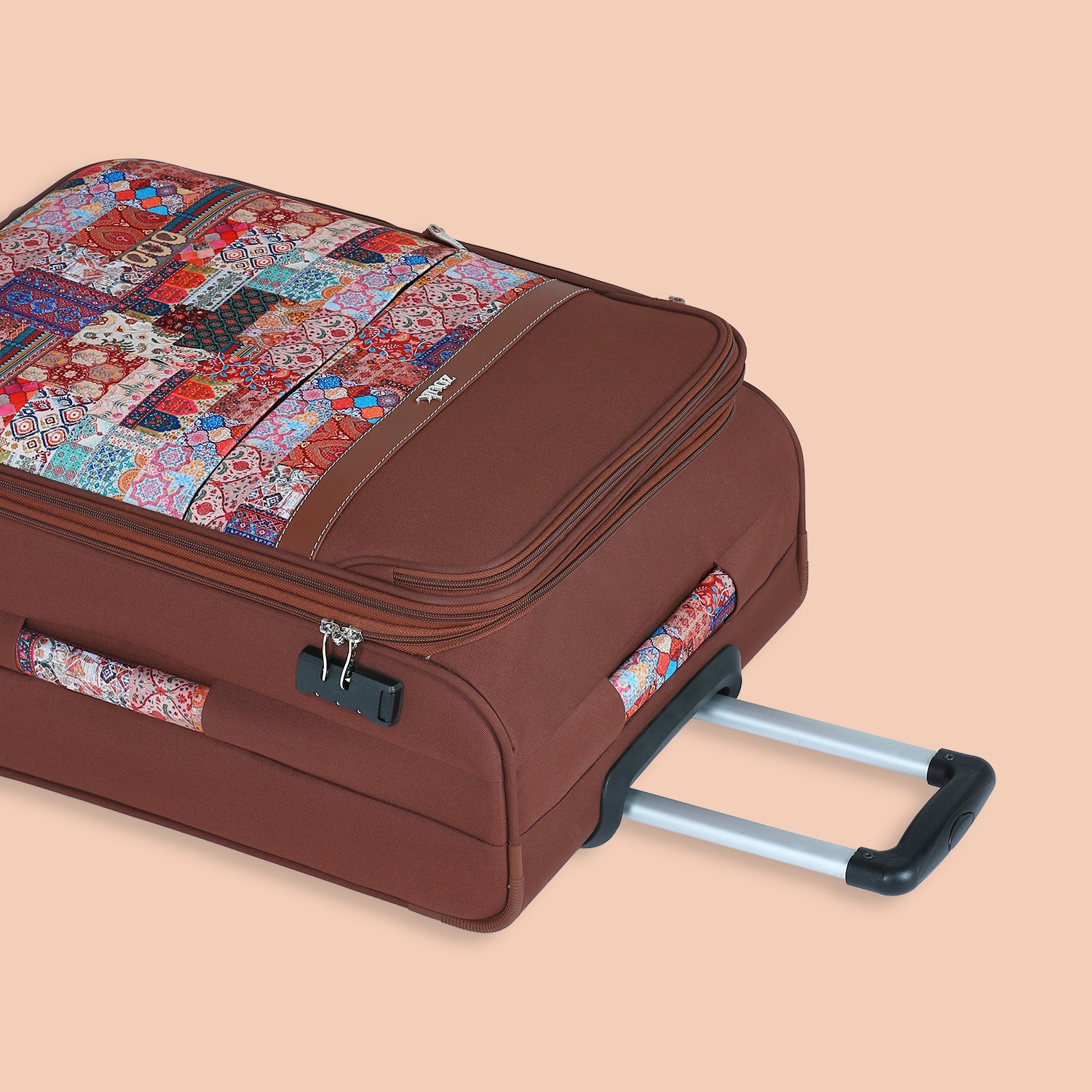 Kutch Gamthi Avasa Trolley Bag Combo (Cabin & Large)