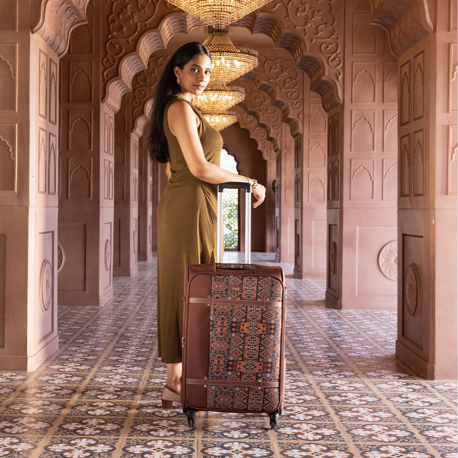 Banaras Elegance Saira Trolley Bag (Medium)