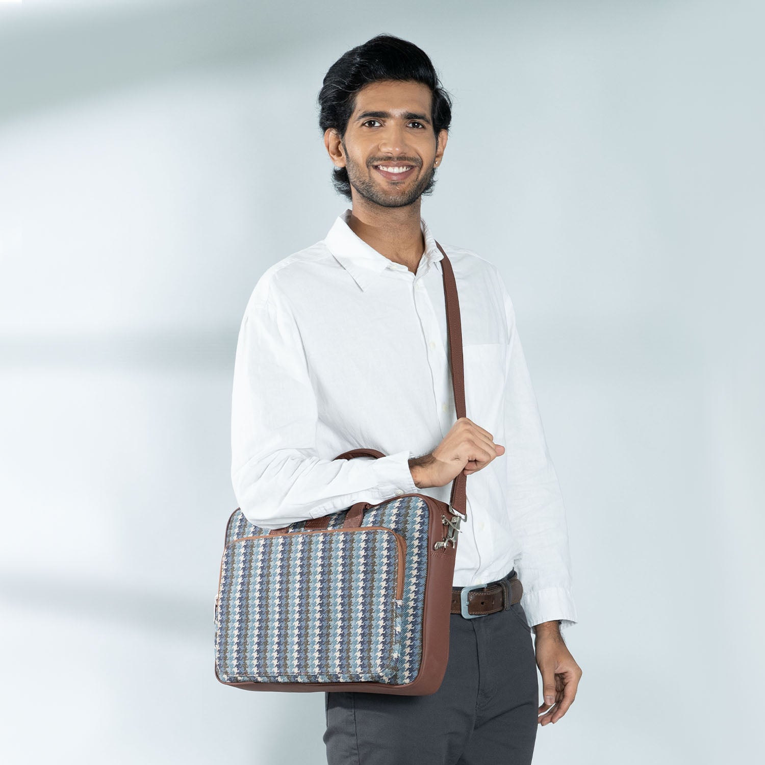 Bombay Houndstooth Unisex Laptop Bag