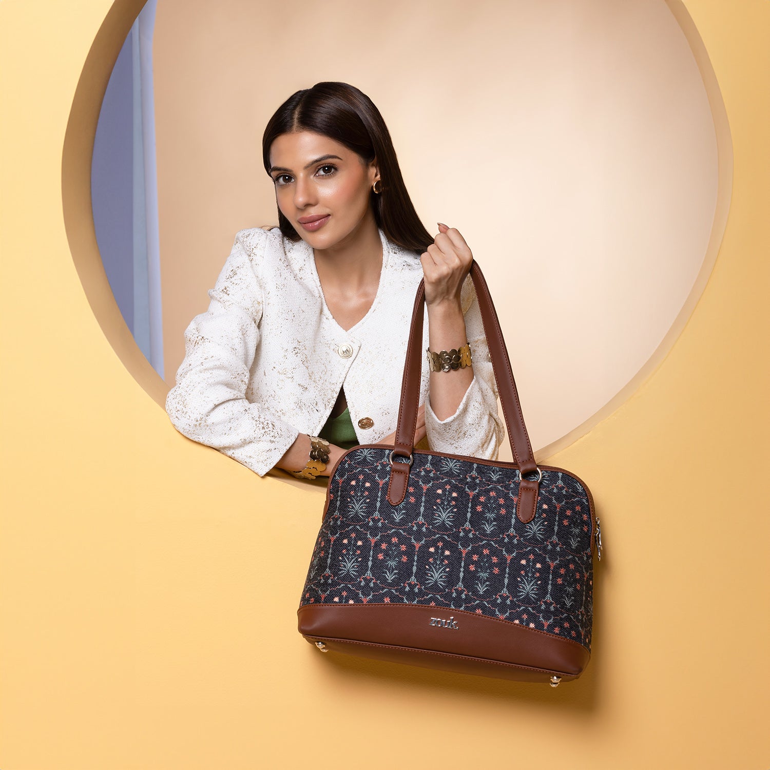 Taj Guldasta Carry All Work Bag