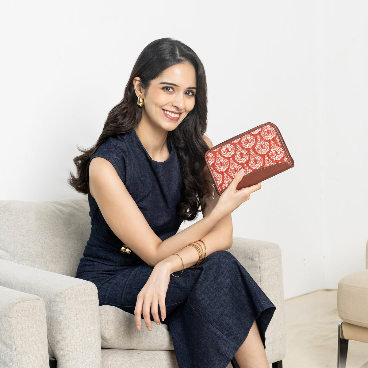 Chanderi Phool Chain Wallet