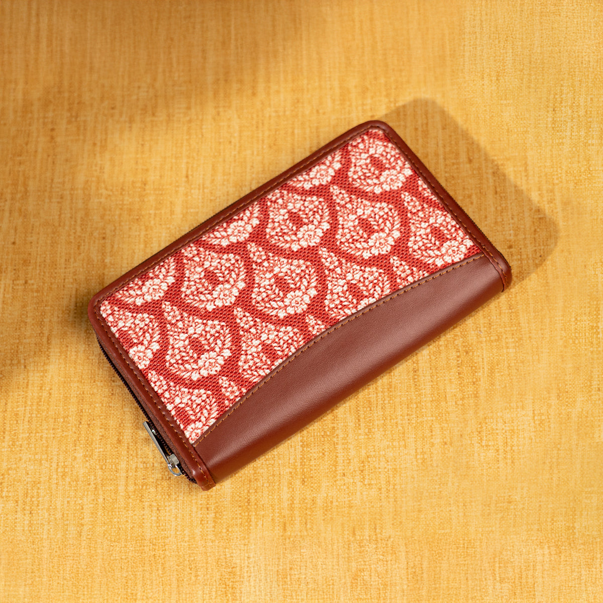 Chanderi Phool Chain Wallet