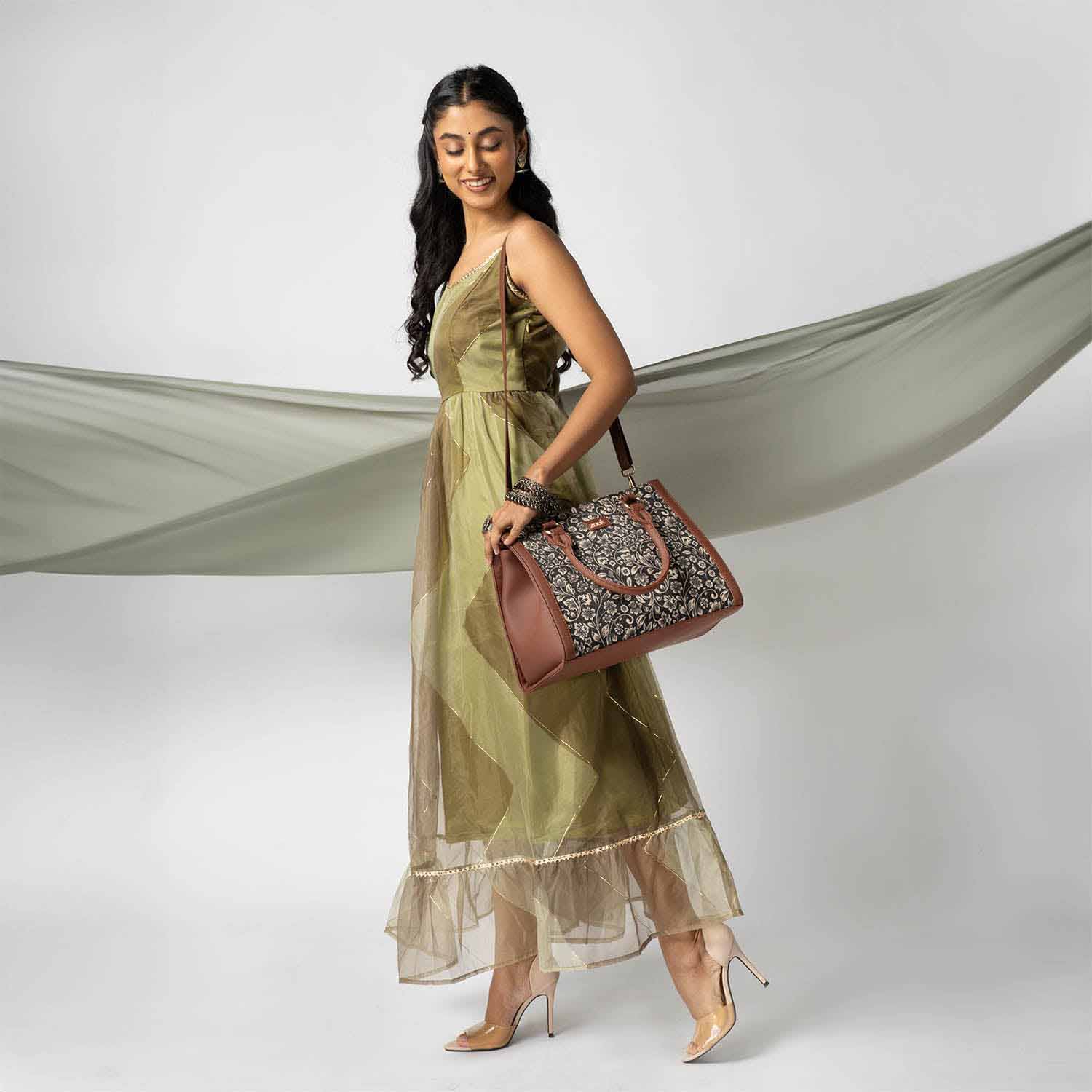 ZIP-FloMotif Classic Handbag