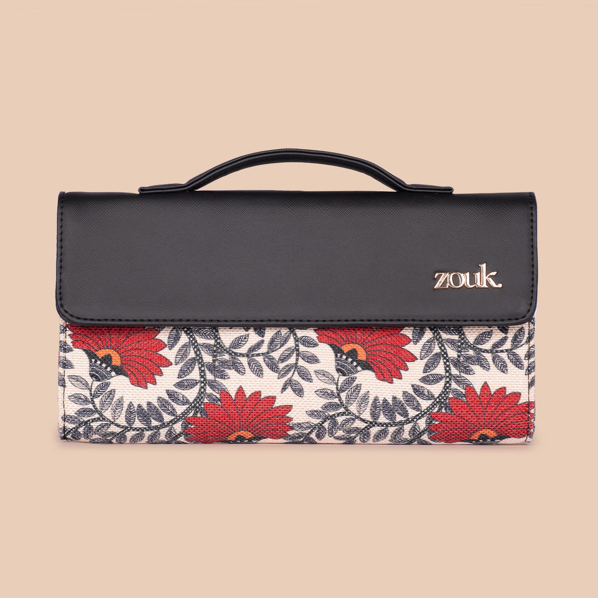 Rhea Kapoor Clutch - Nawabi Couture