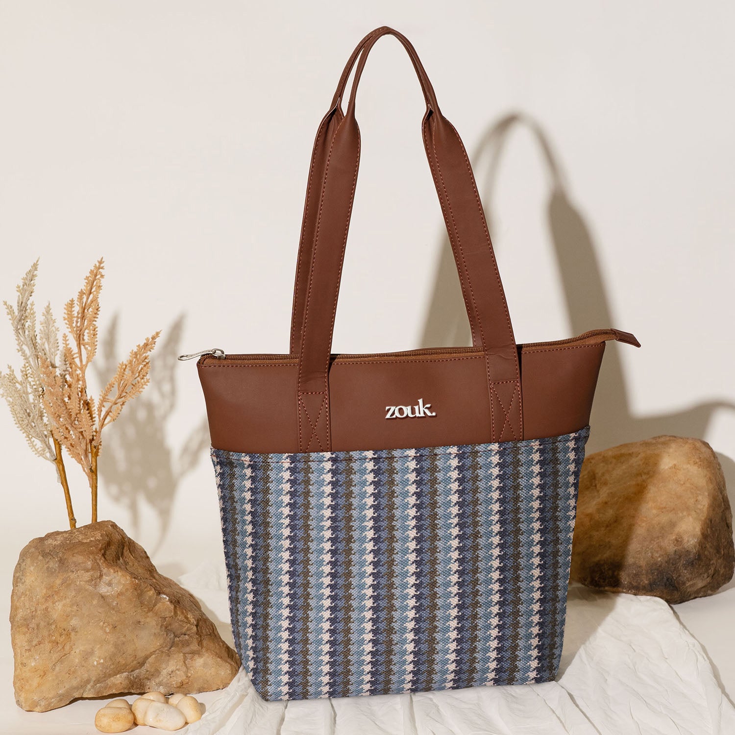 Bombay Houndstooth Everyday Tote Bag