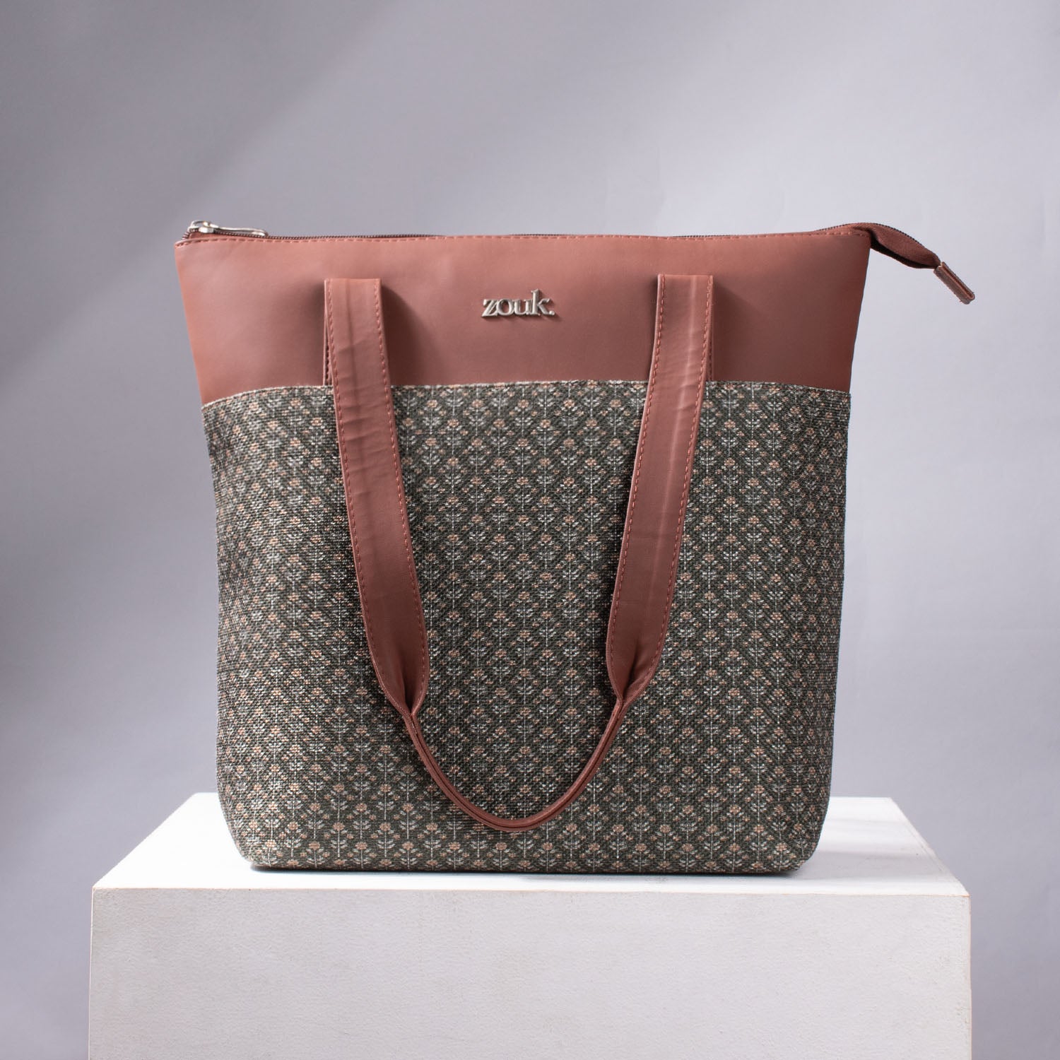 Shalimar Baug Everyday Tote Bag