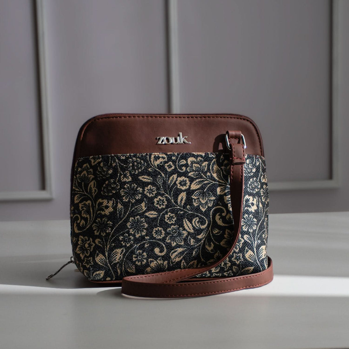 FloMotif OOO Sling Bag