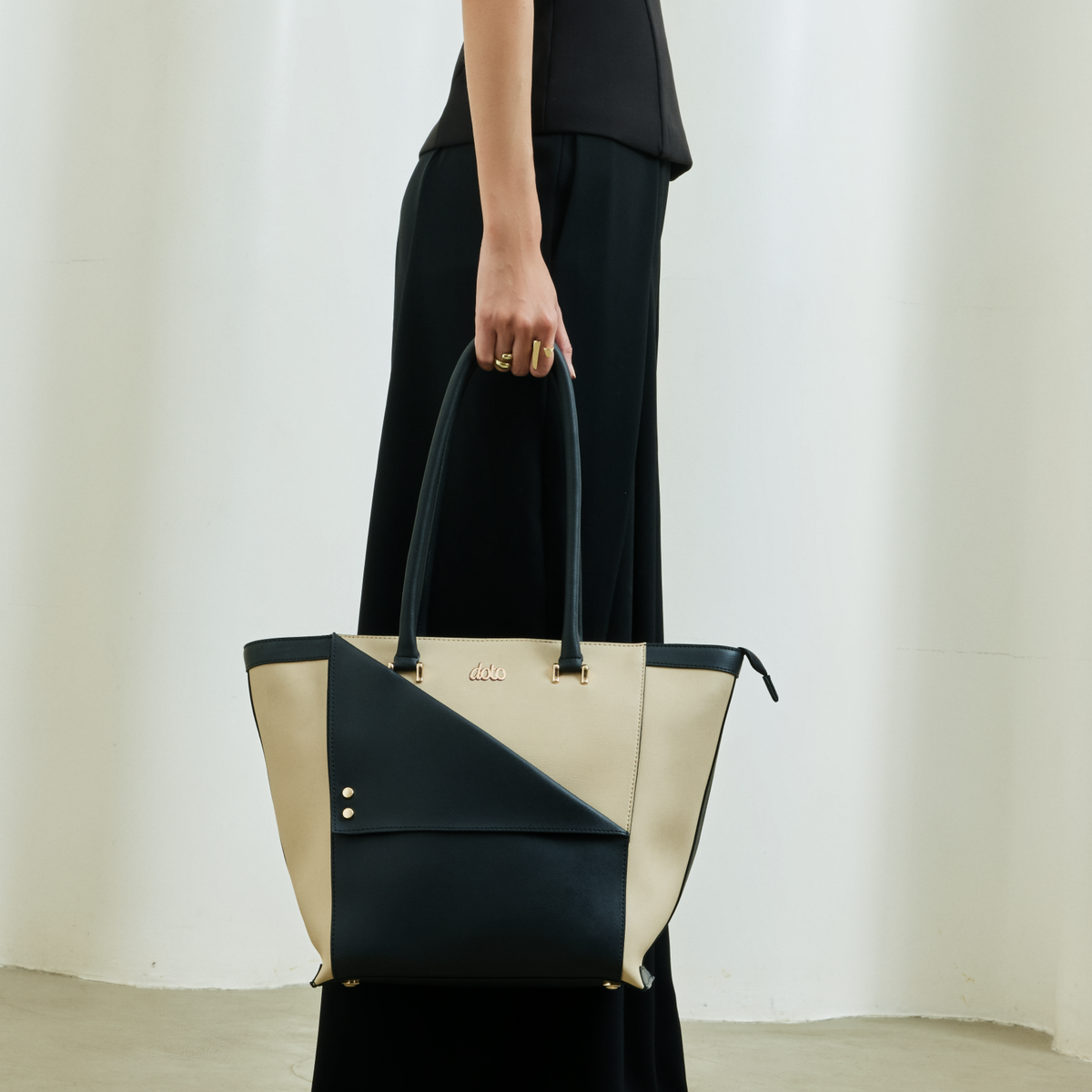 KOJO CASUAL TOTE (Ivory)