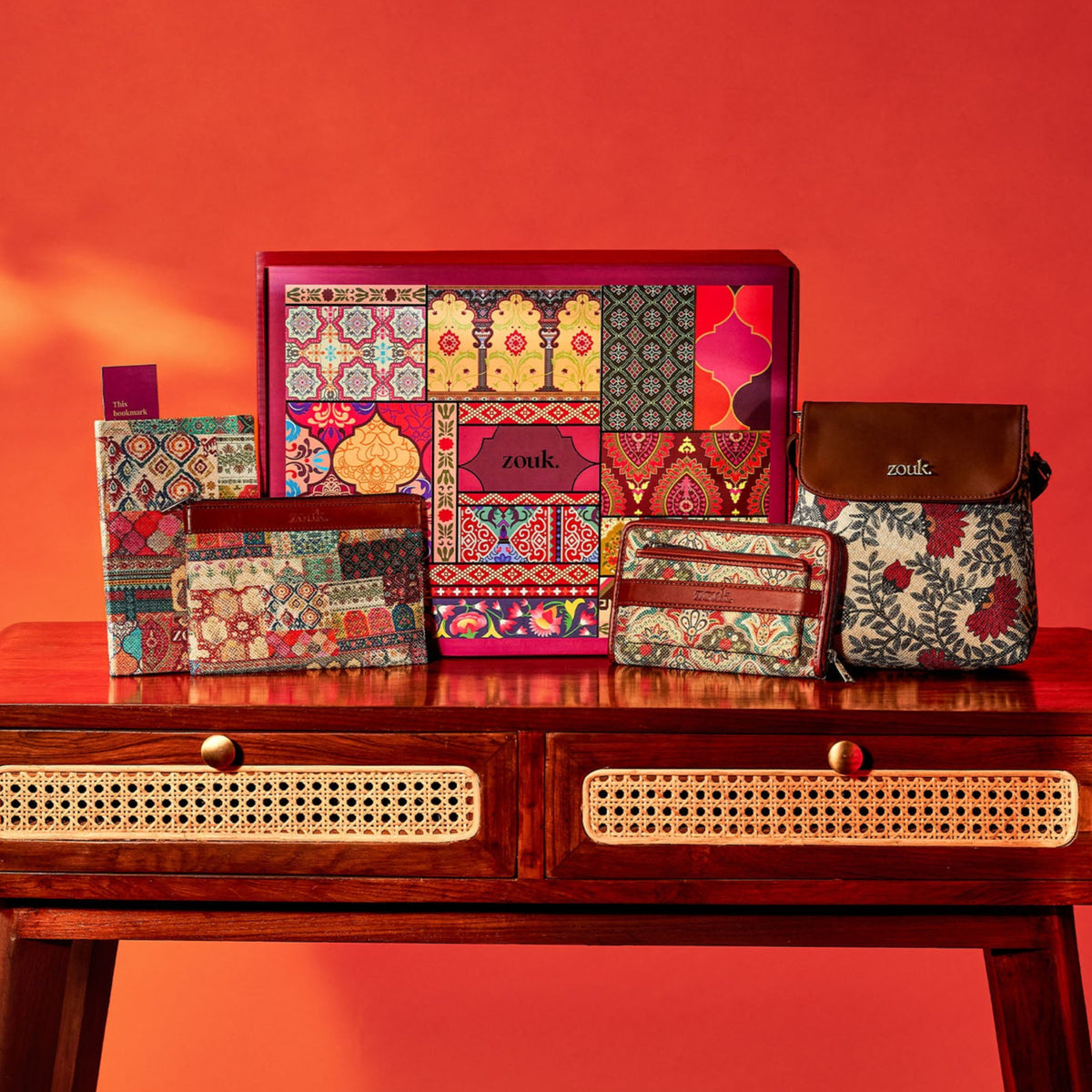 Gamthi Splendour Floral Gift Box
