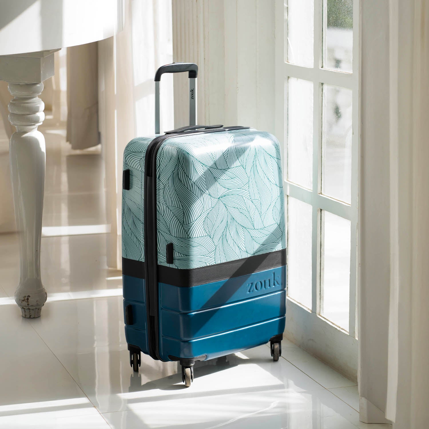 Calangute Tides Raahi Trolley Bag (Medium)