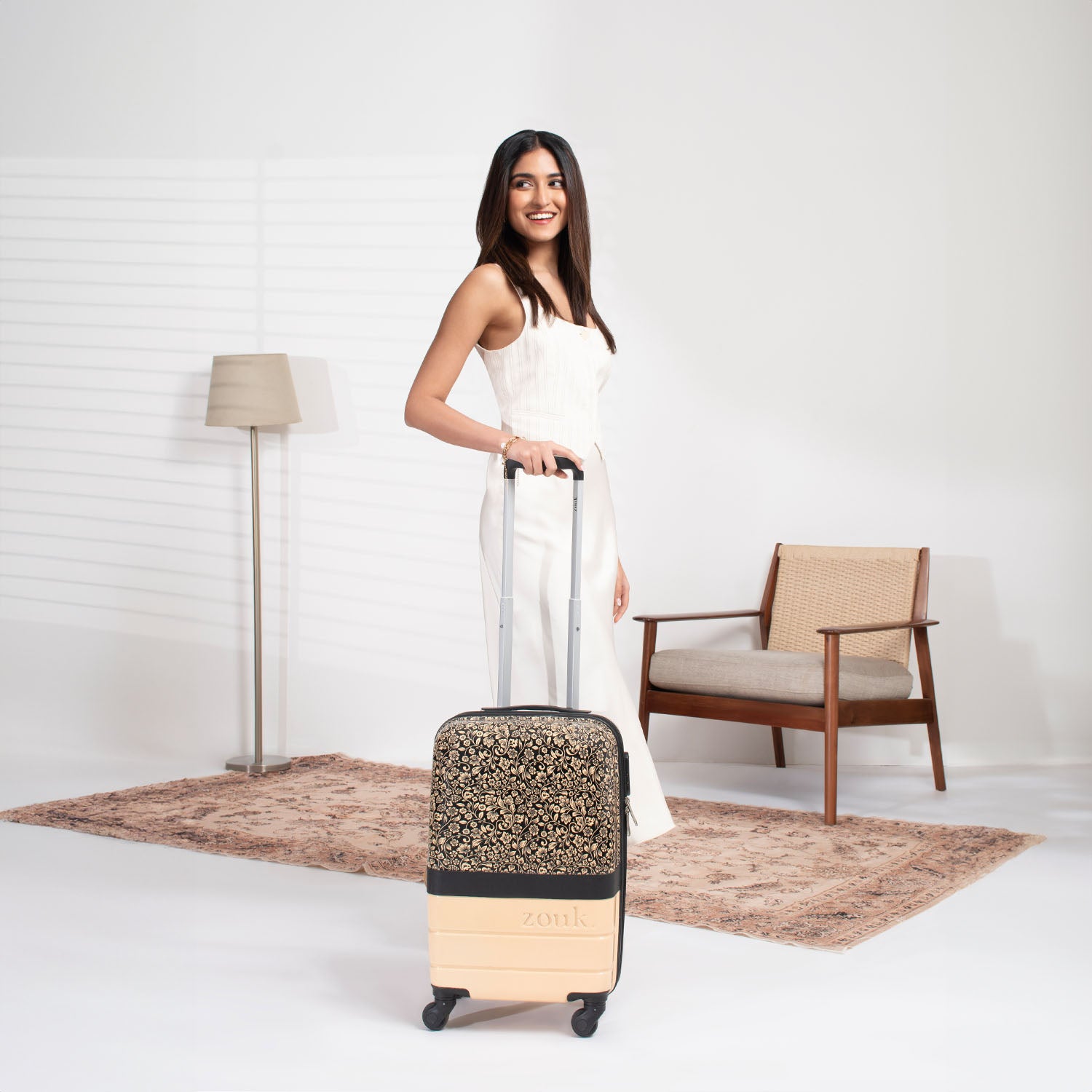 FloMotif Raahi Trolley Bag