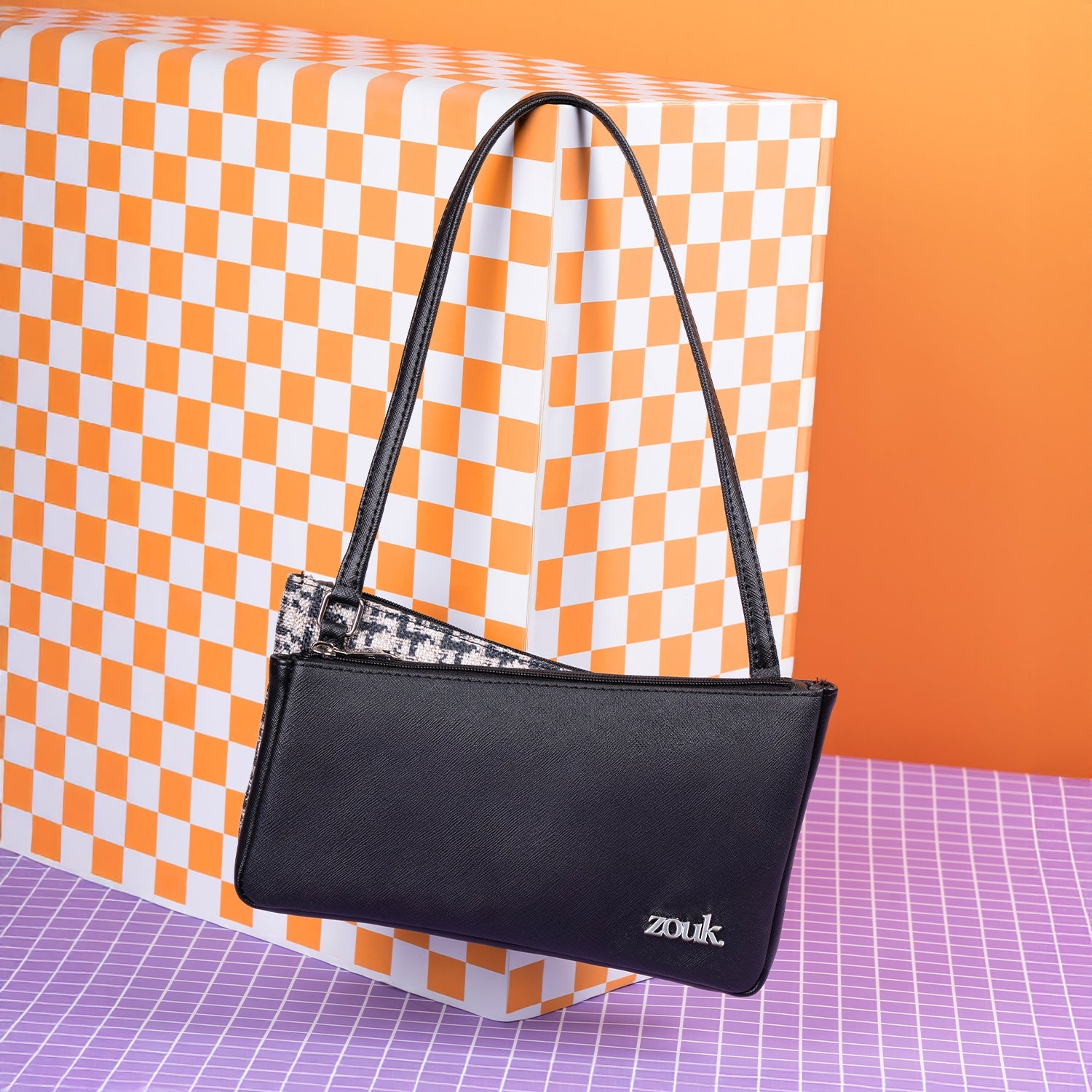 ZIP-Kiya Baguette - Carter Checks